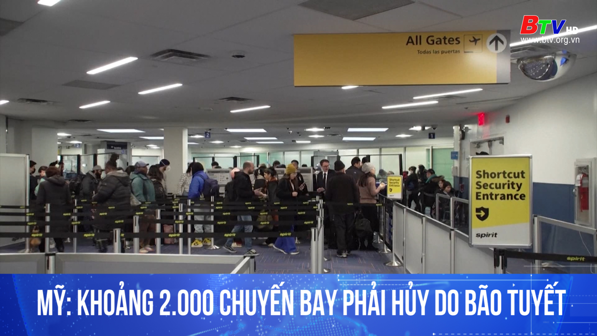 Mỹ : khoảng 2.000 chuyến bay phải hủy do bão tuyết