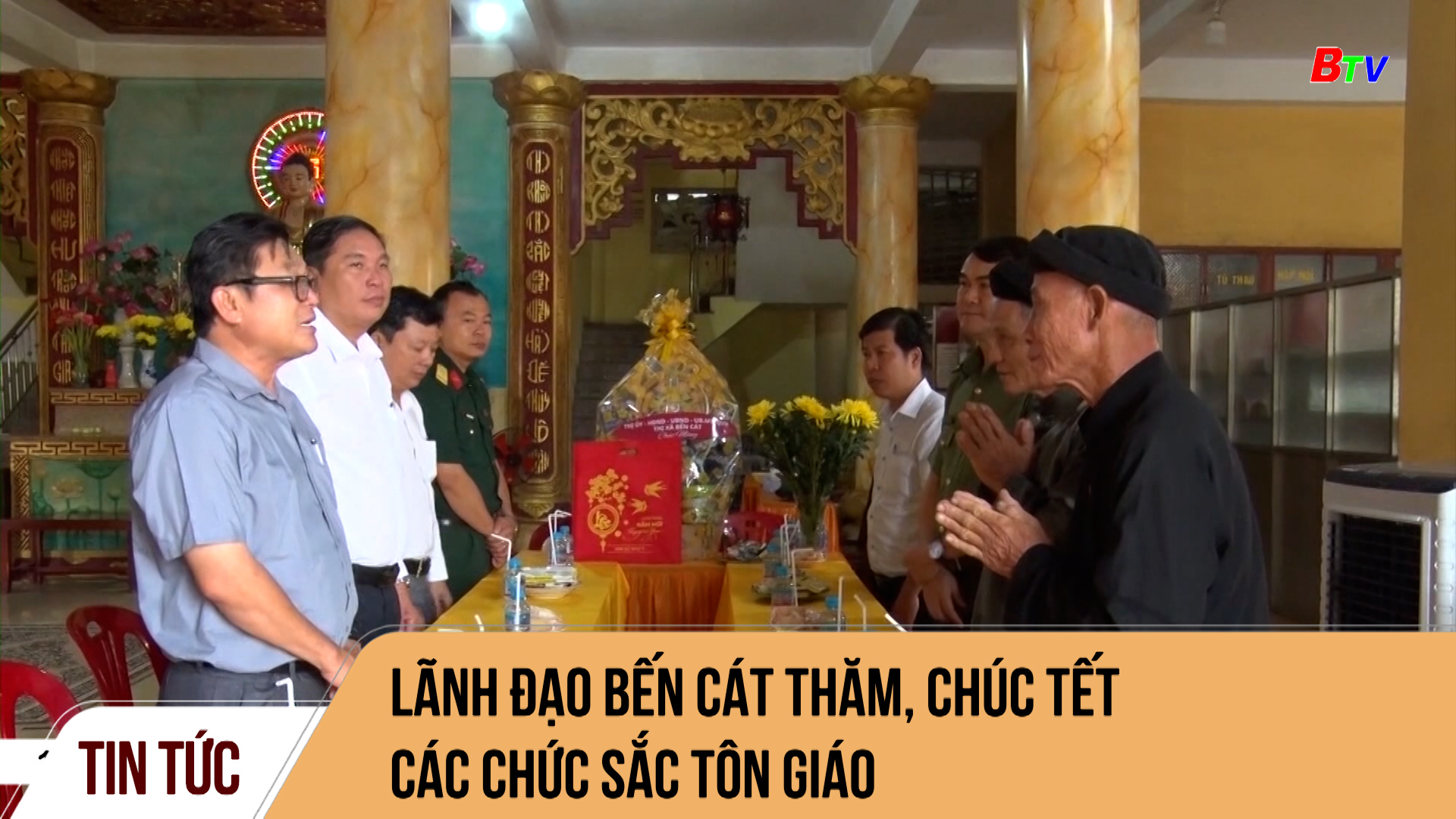 Lãnh đạo Bến Cát thăm, chúc tết các chức sắc tôn giáo