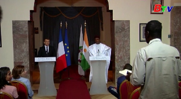 Tổng thống Pháp tuyên bố củng cố quân sự ở châu Phi, chống khủng bố