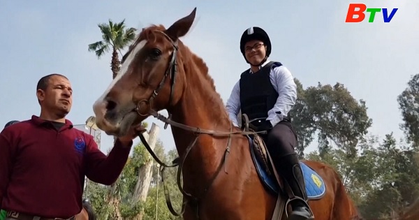 Lớp học cưỡi ngựa cho trẻ tự kỷ ở Ai Cập