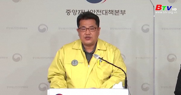Hàn Quốc kích hoạt sớm hệ thống phản ứng với biến thể Omicron
