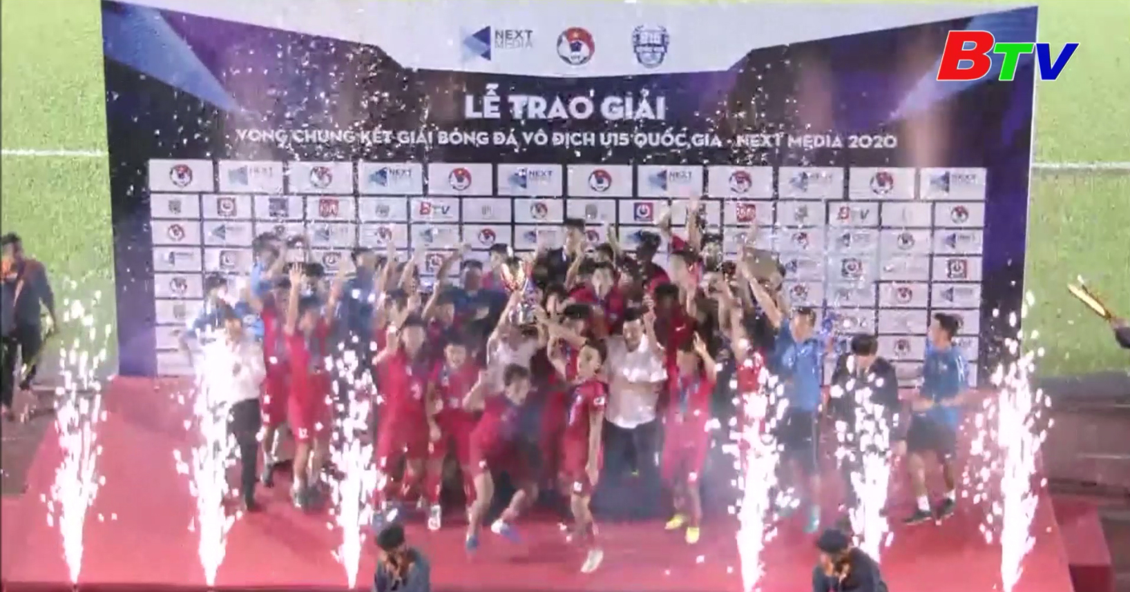 U15 PVF đăng quang ngôi vô địch Giải bóng đá U15 Quốc gia - Next Media 2020