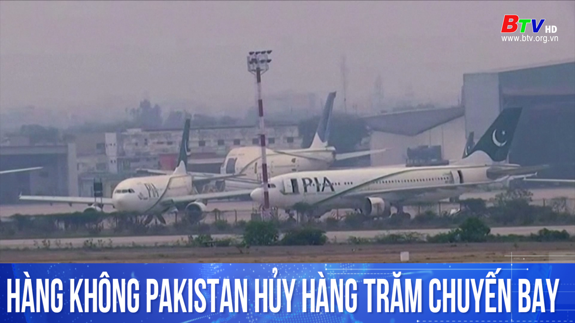 Hàng không Pakistan hủy hàng trăm chuyến bay