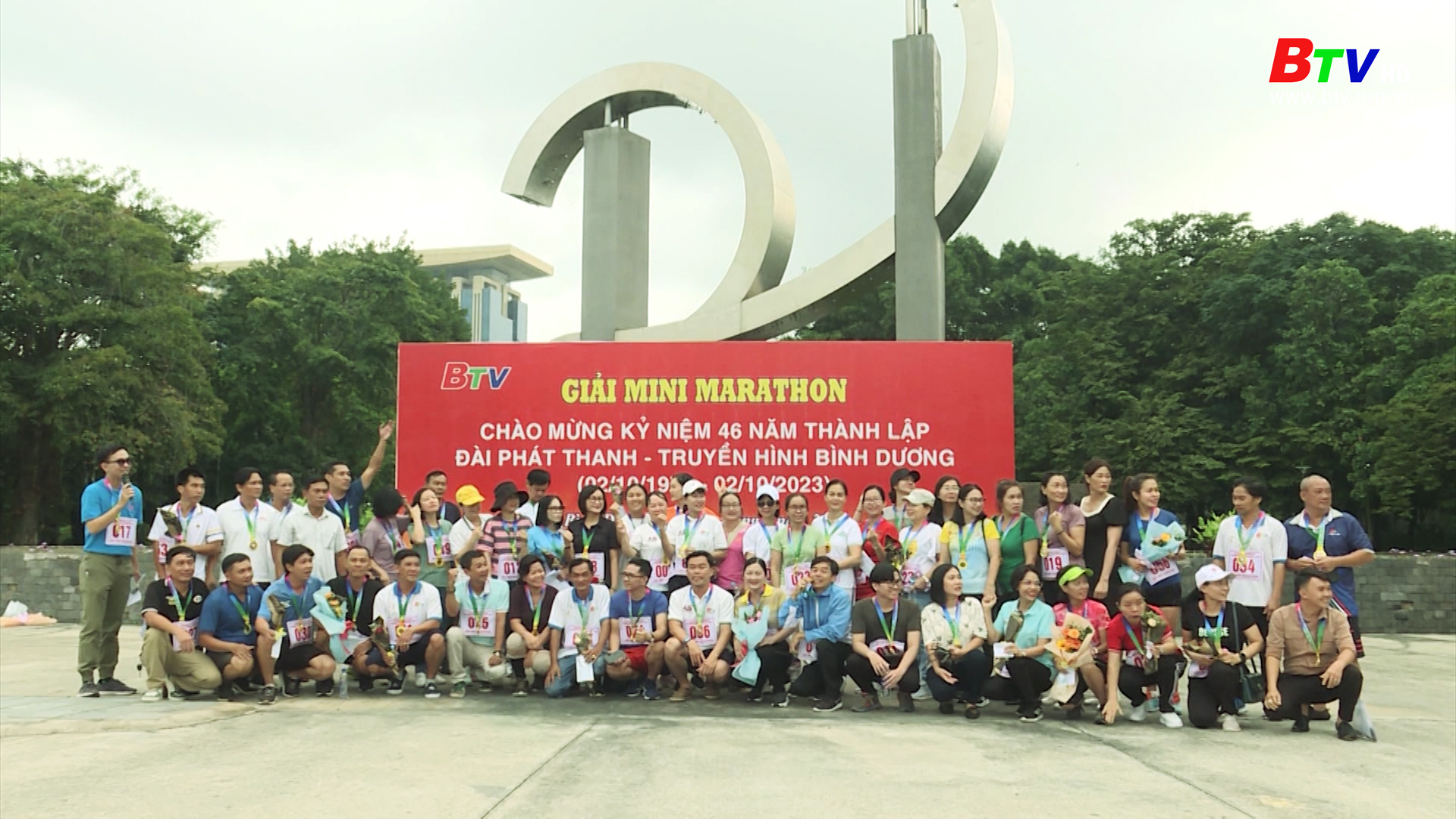 Sôi nổi giải mini marathon chào mừng 46 năm thành lập Đài PT&TH Bình Dương