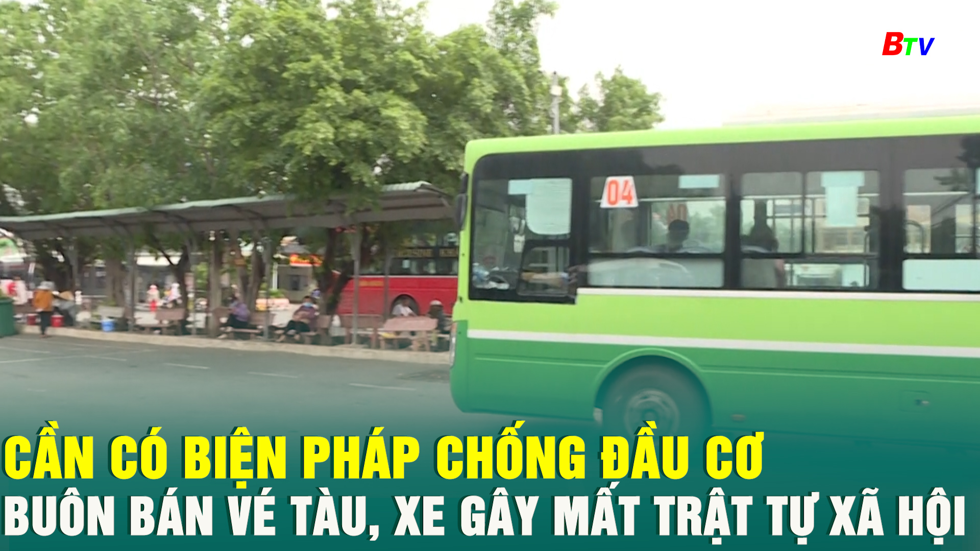 Cần có biện pháp chống đầu cơ buôn bán vé tàu, xe gây mất trật tự xã hội