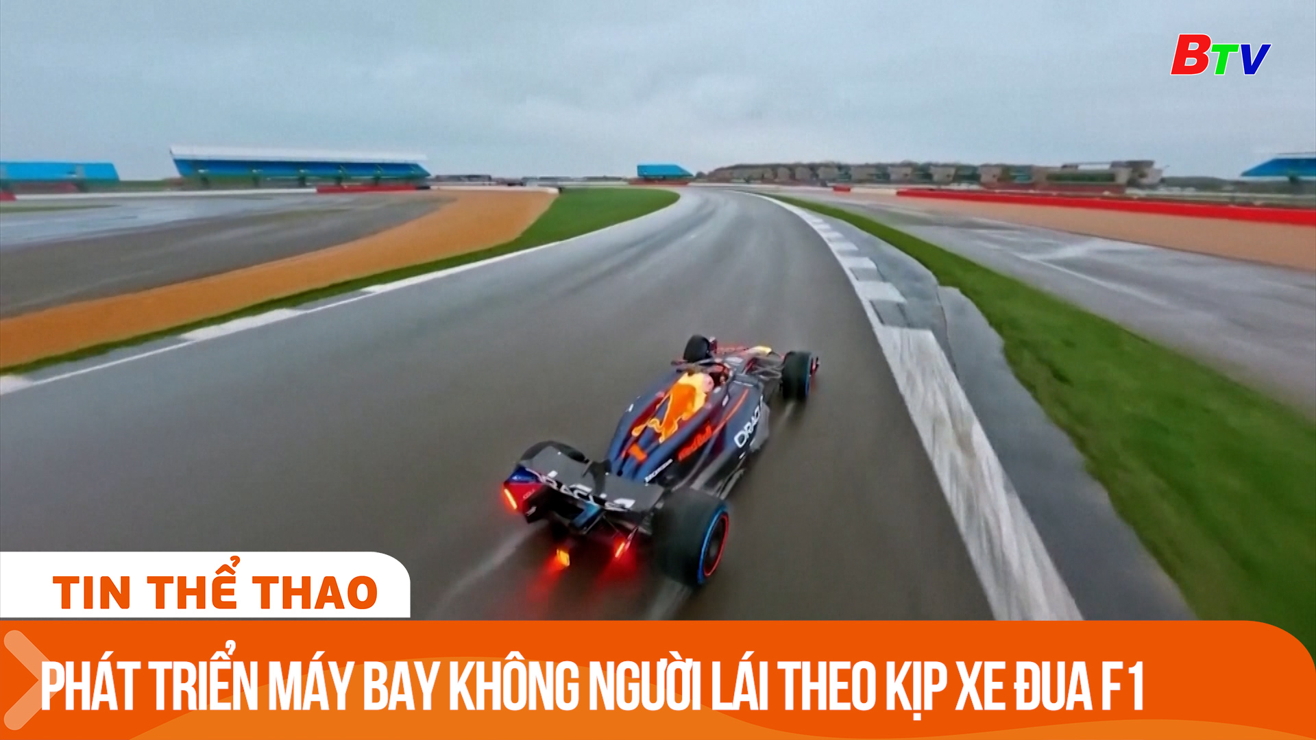 Phát triển máy bay không người lái theo kịp xe đua F1 của Max Verstappen | Tin Thể thao 24h