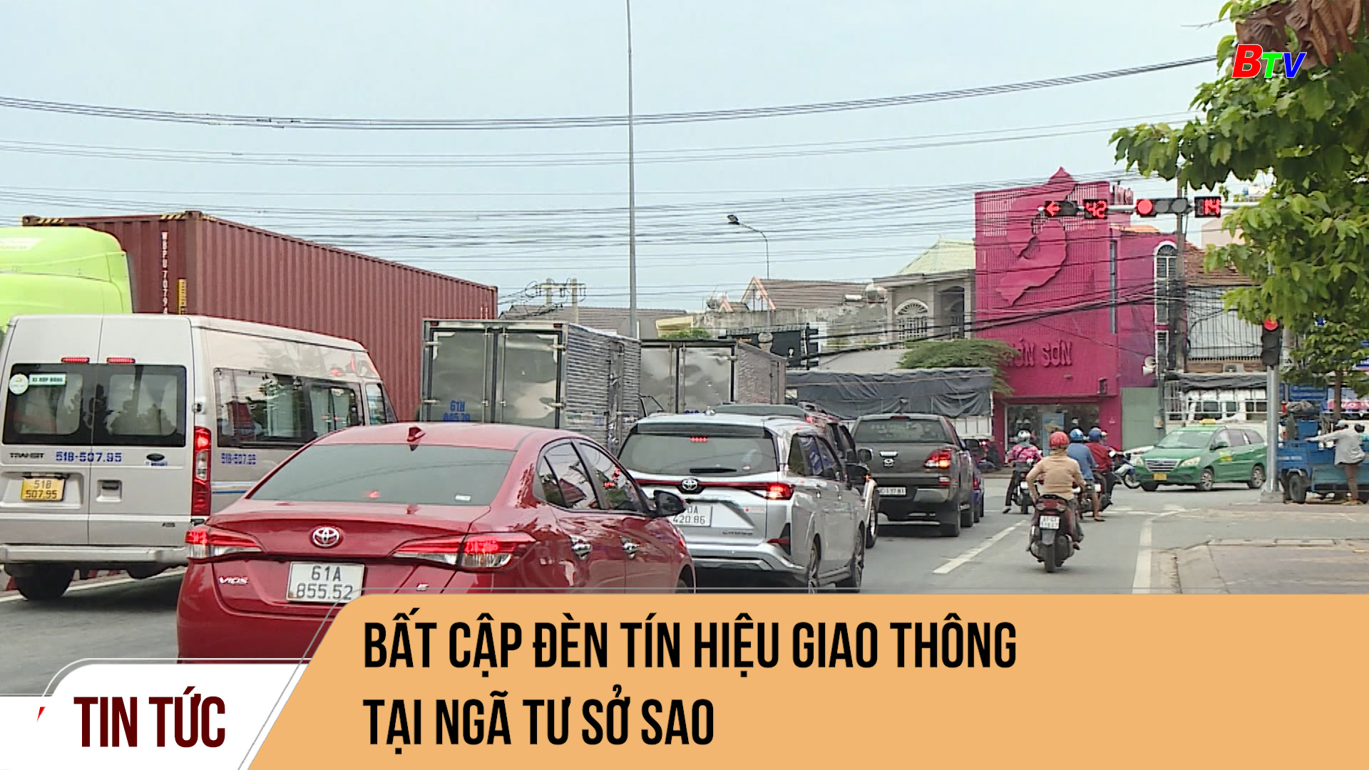 Bất cập đèn tín hiệu giao thông tại ngã tư Sở Sao