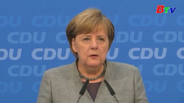 Tỷ lệ ủng hộ Thủ tướng Đức Angela Merkel bất ngờ sụt giảm