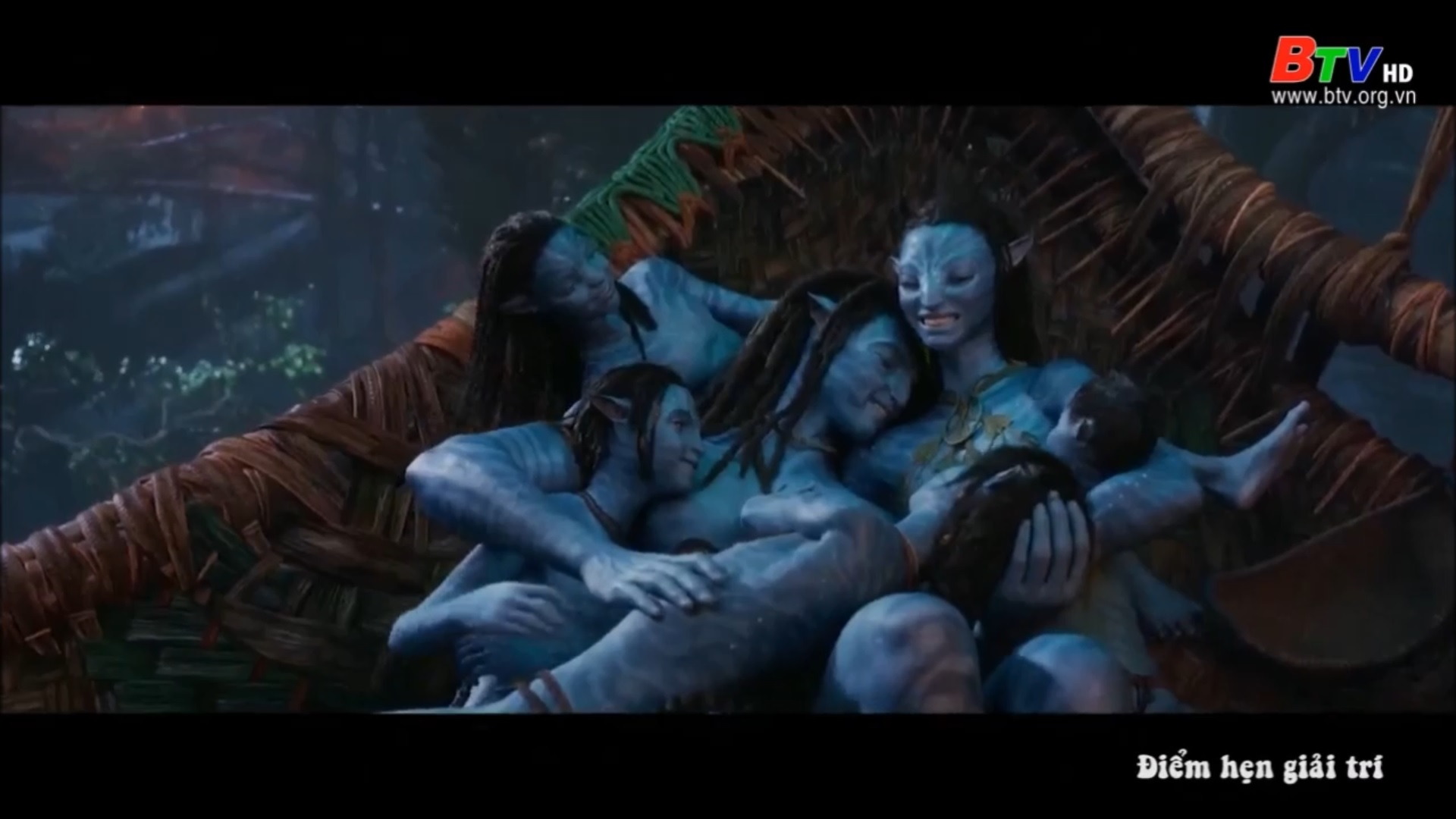 Avatar 2 cán mốc 1 tỷ USD doanh thu sau 12 ngày ra rạp