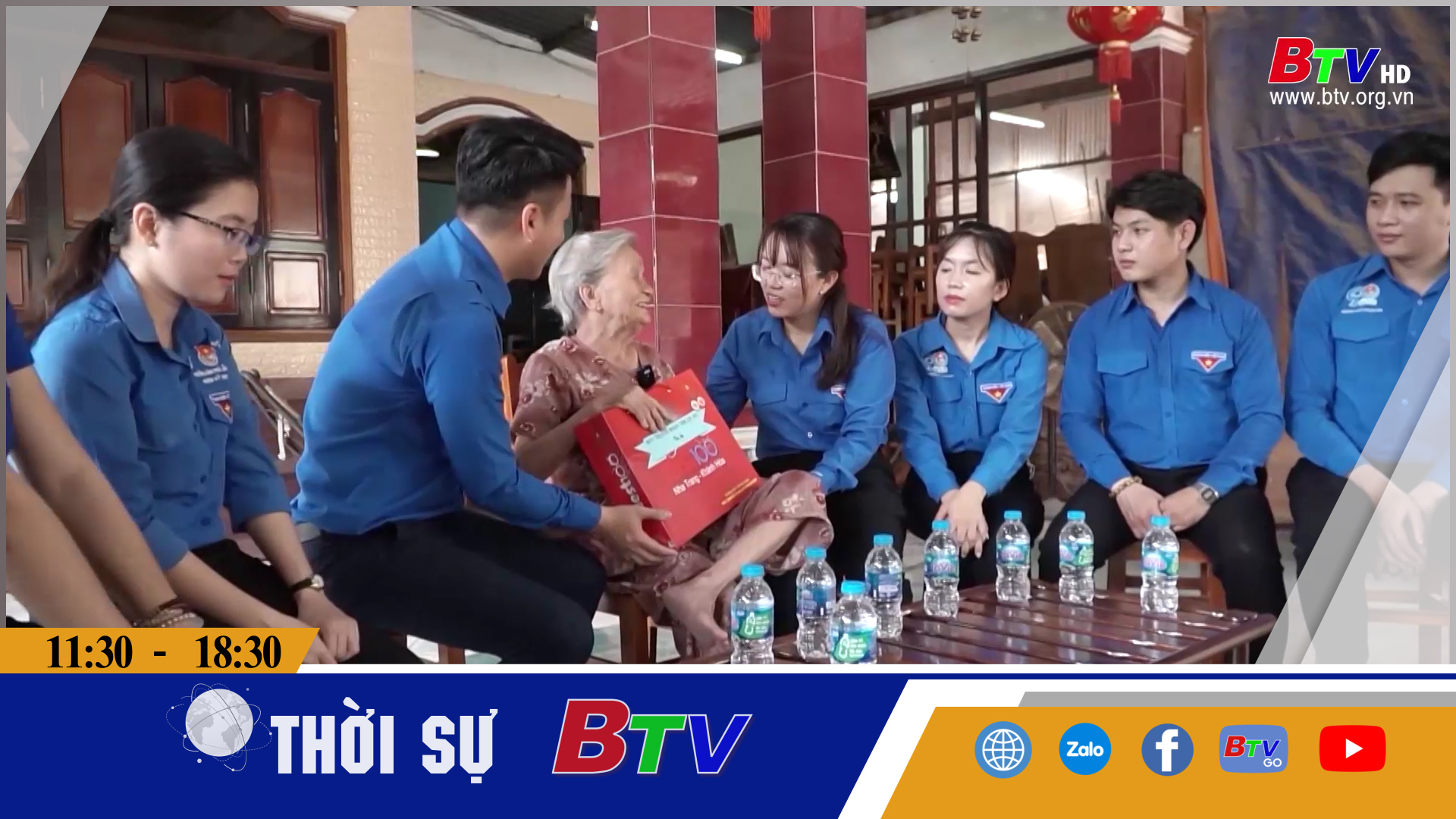 Thành đoàn Thuận An thăm Mẹ Việt Nam anh hùng