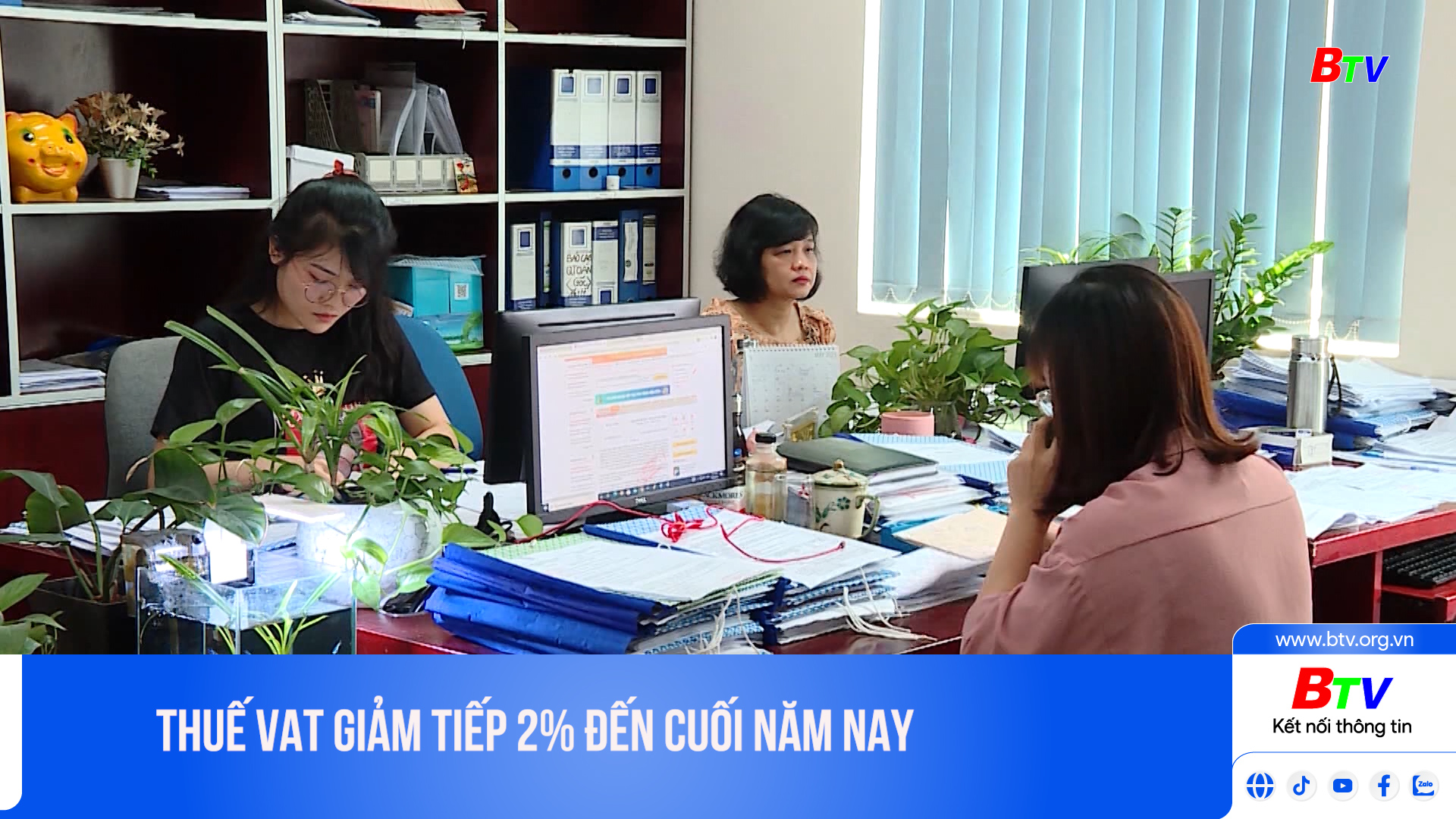 Thuế VAT giảm tiếp 2% đến cuối năm nay 